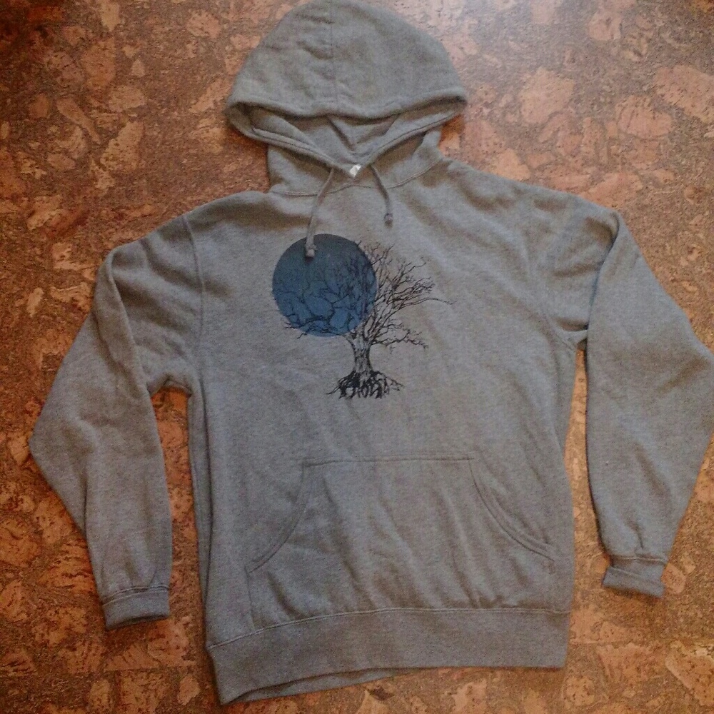 Tangled up in Hue Graphic Sweatshirt